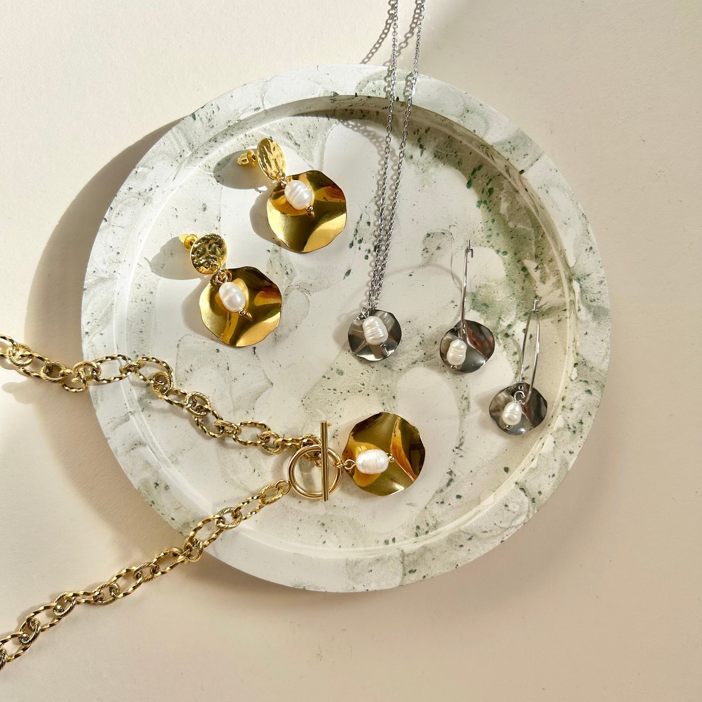 Chunky Pearl & Disc Necklace | Large