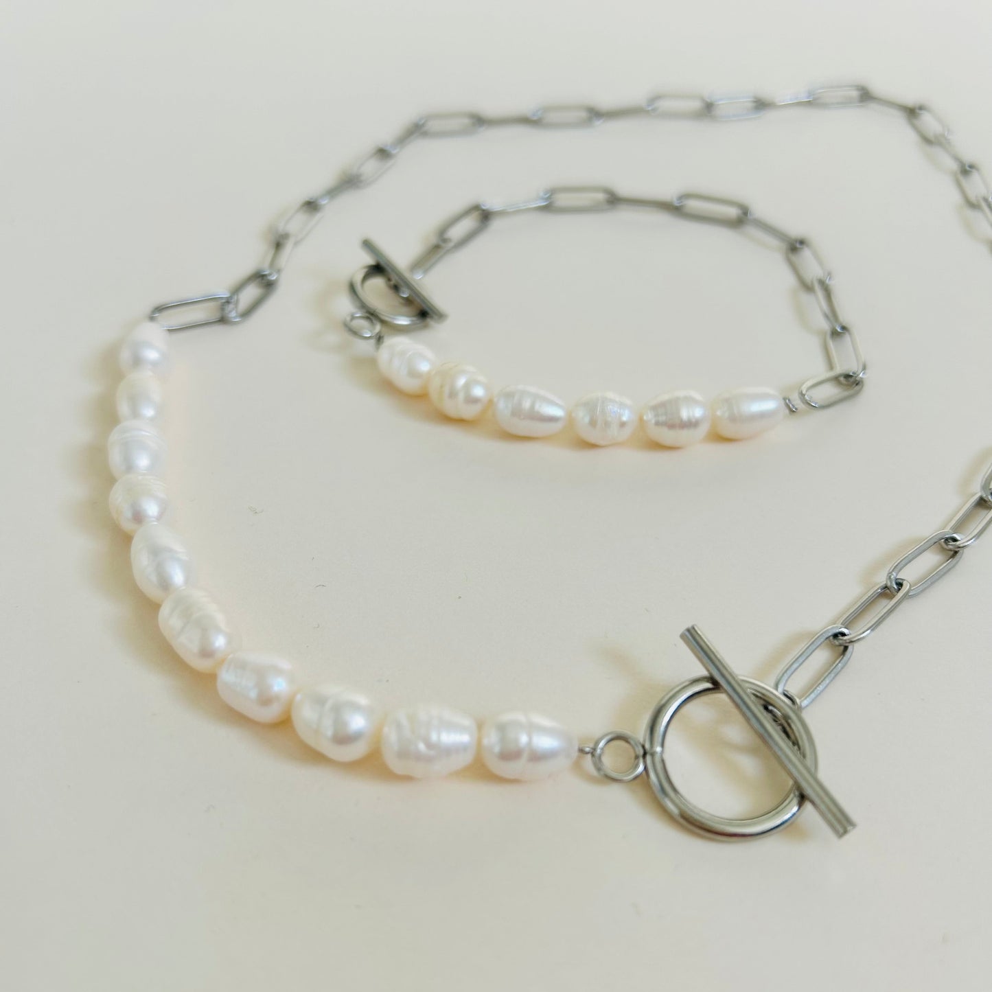 Wave Pearl Necklace