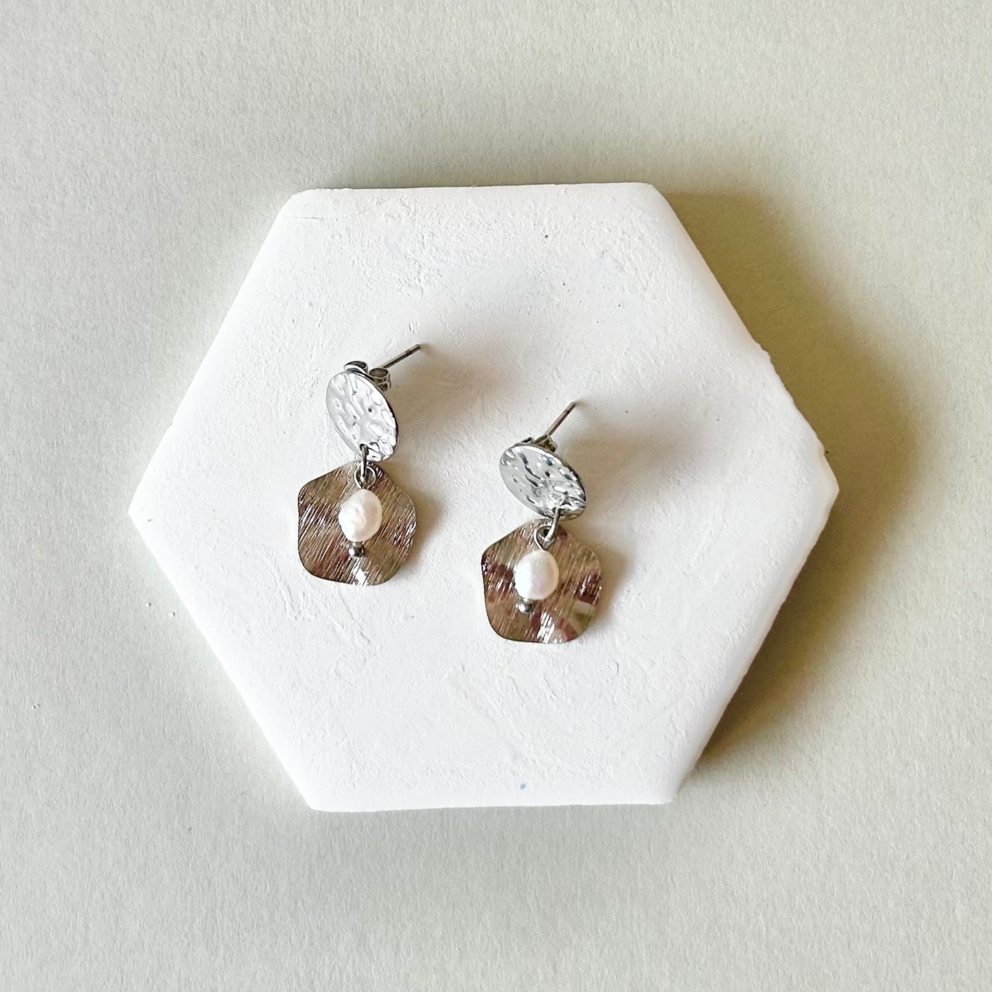 Disc & Pearl Oyster Earrings