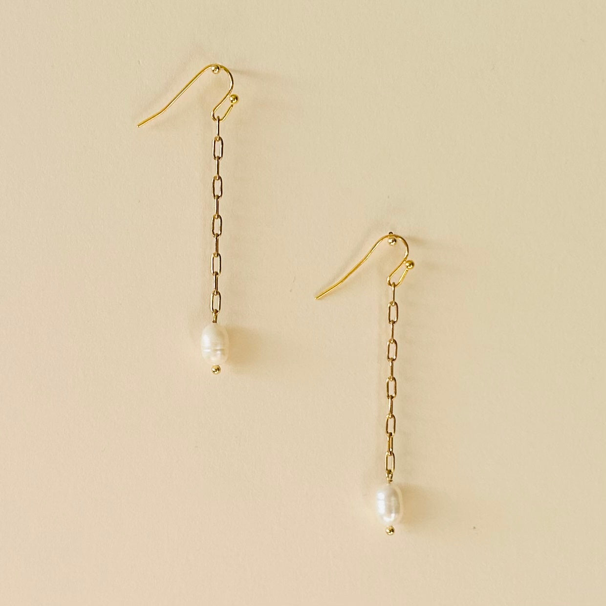 Cove Chain + Pearl Earrings