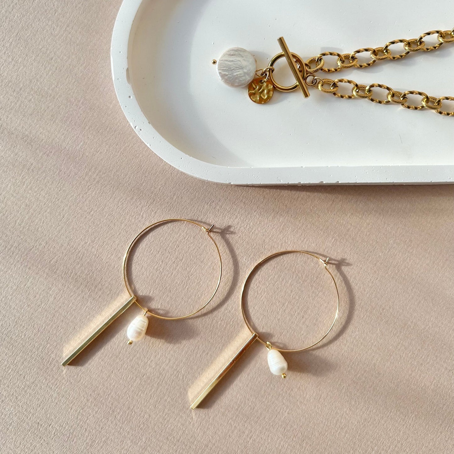 Dune Pearl + Bar Hoop Earrings