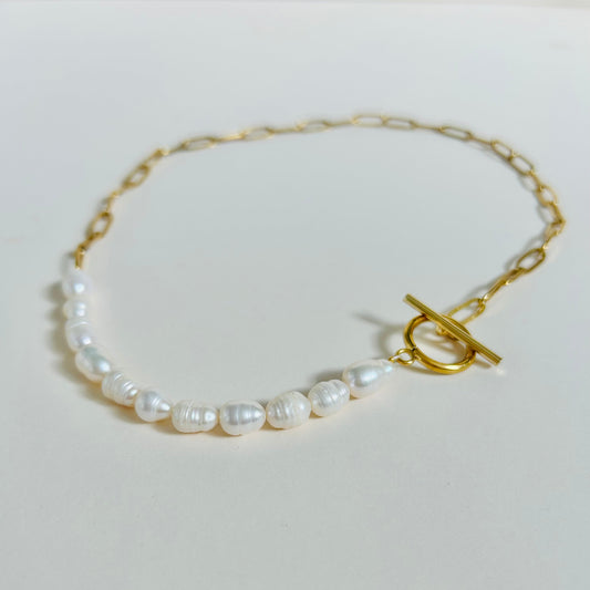 Wave Pearl Necklace