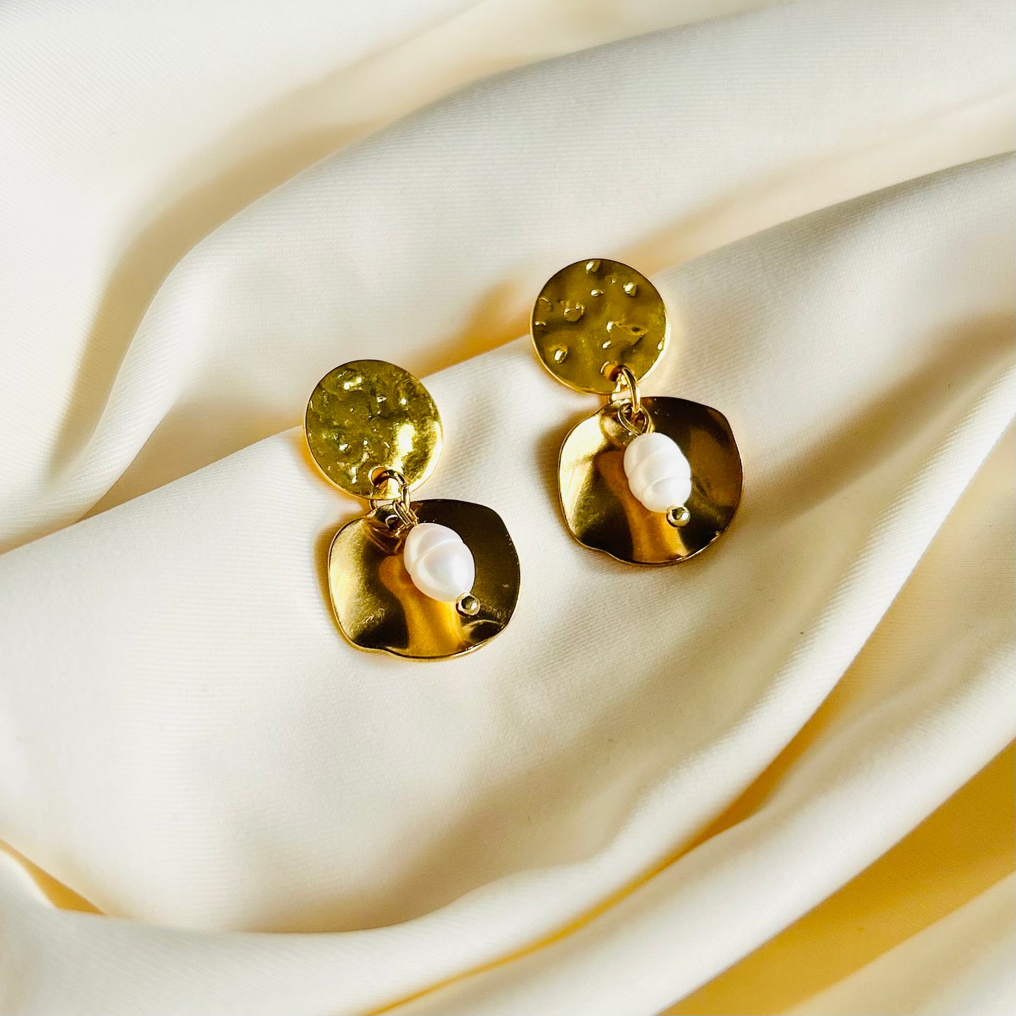 Disc & Pearl Oyster Earrings