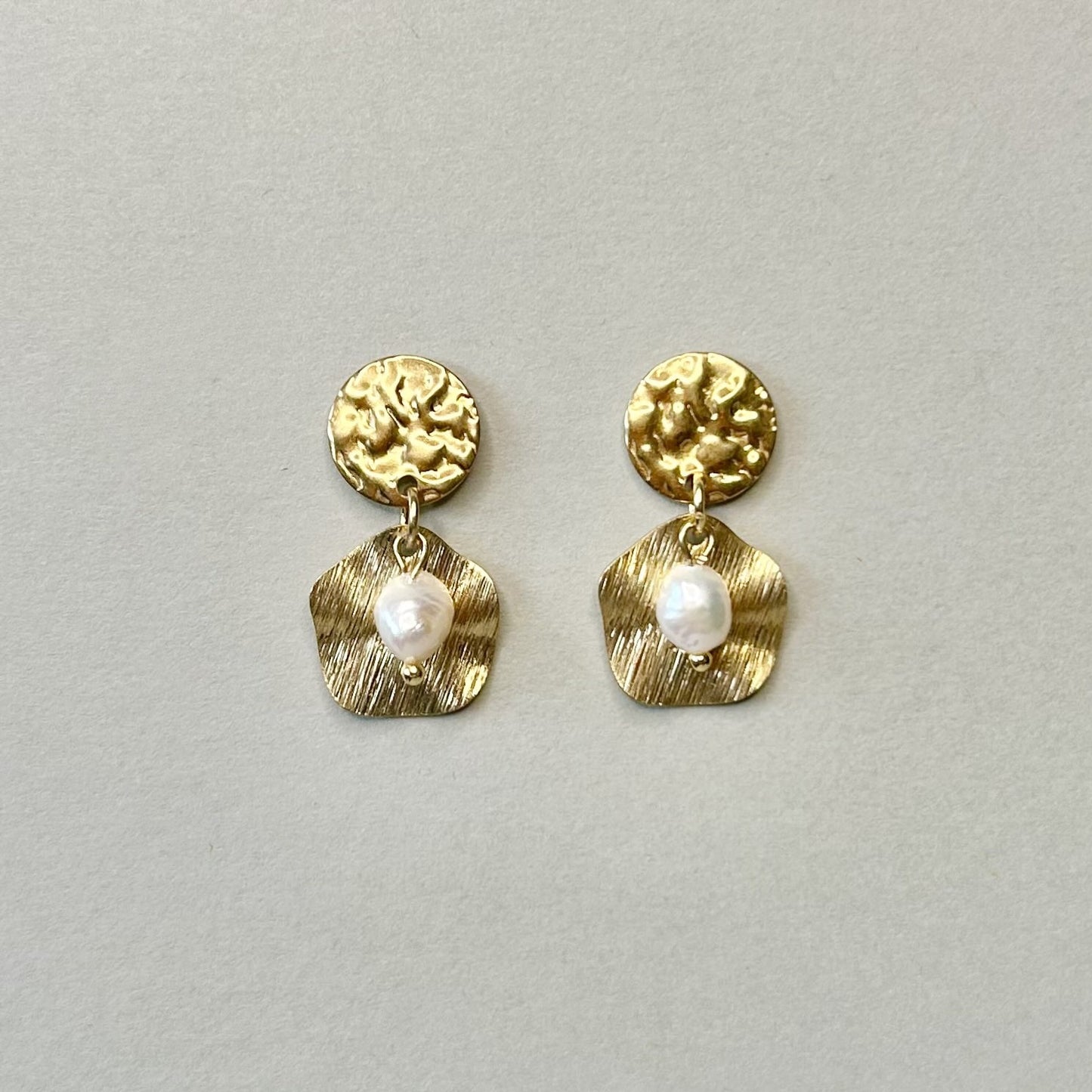 Disc & Pearl Oyster Earrings