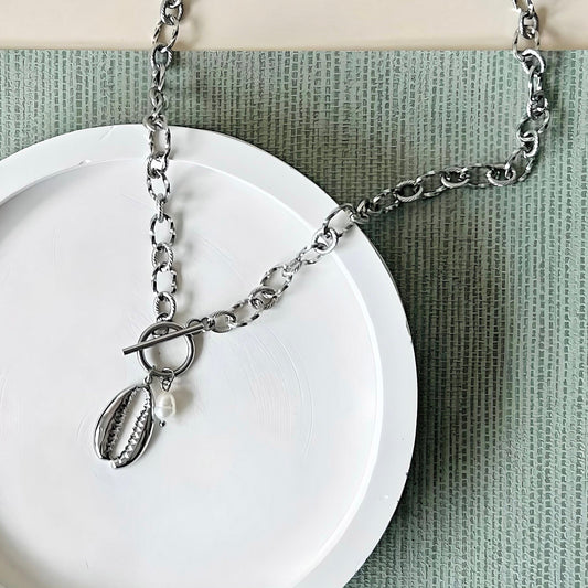 Cowrie & Pearl Chunky Necklace